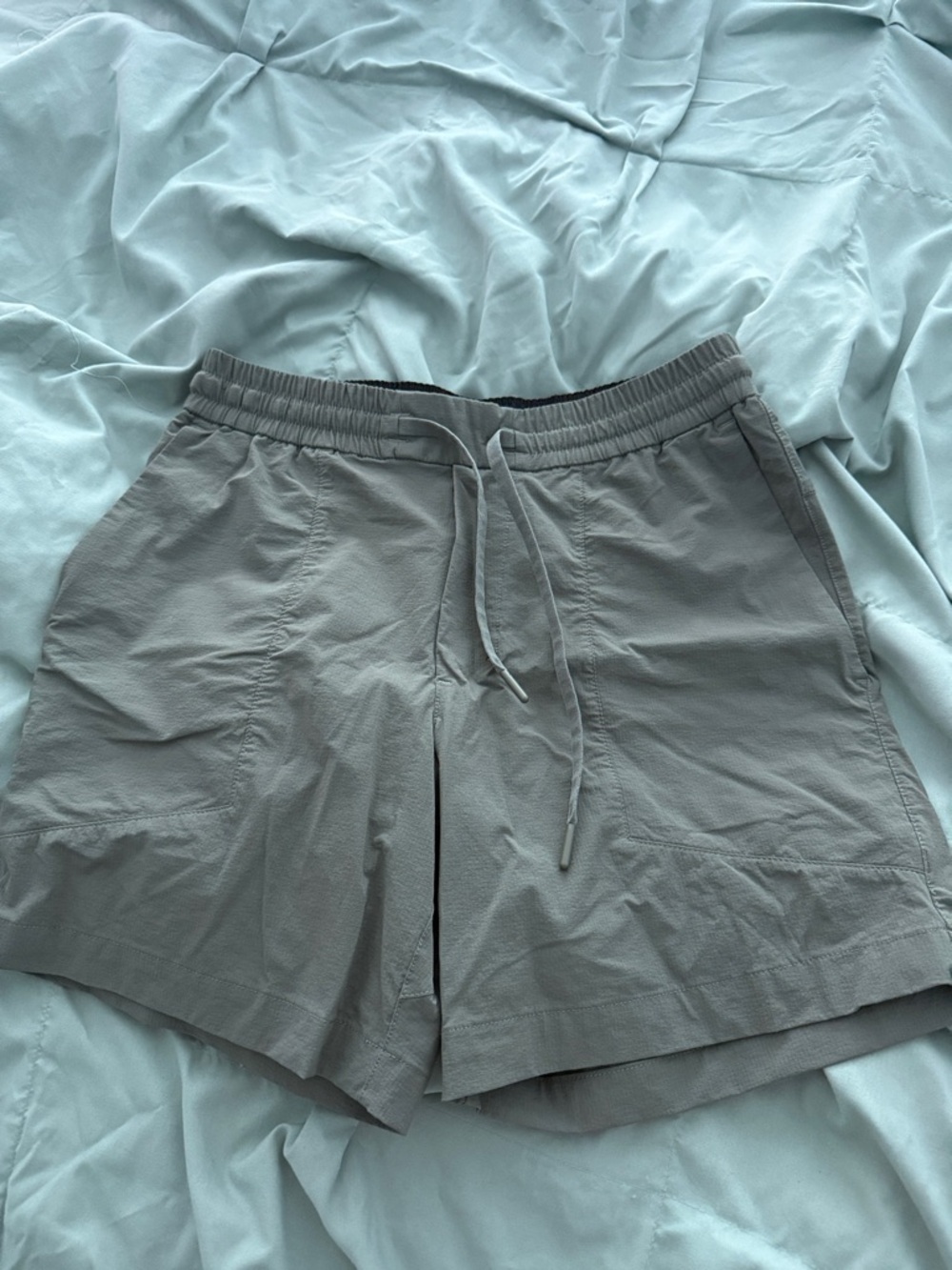 Men's lululemon Gray/Green athletic shorts